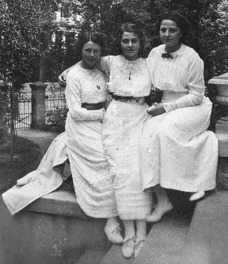 Die Goldstein Schwestern 1911 (Quelle: Jan Winter)