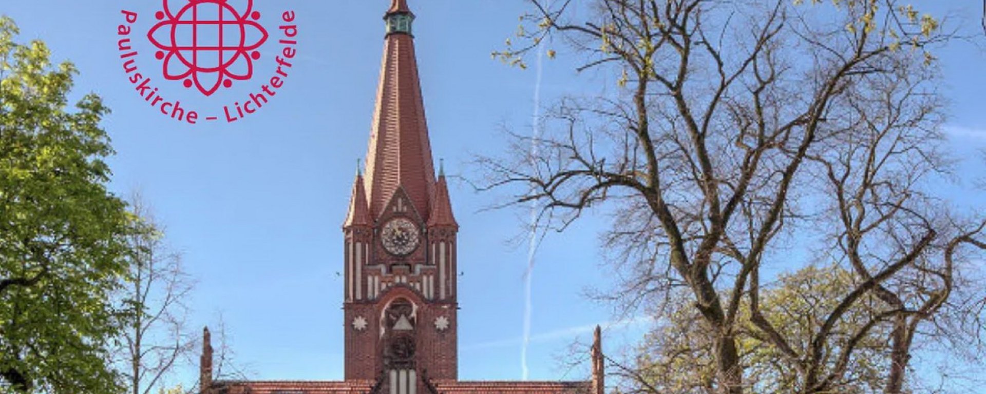 Kirchturm der Paulus-Kirche in Lichterfelde