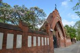 Eingangstor zum Friedhof Lankwitz in der Malteserstraße