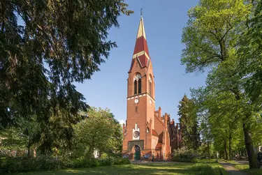 Petrus-Kirche in Lichterfelde