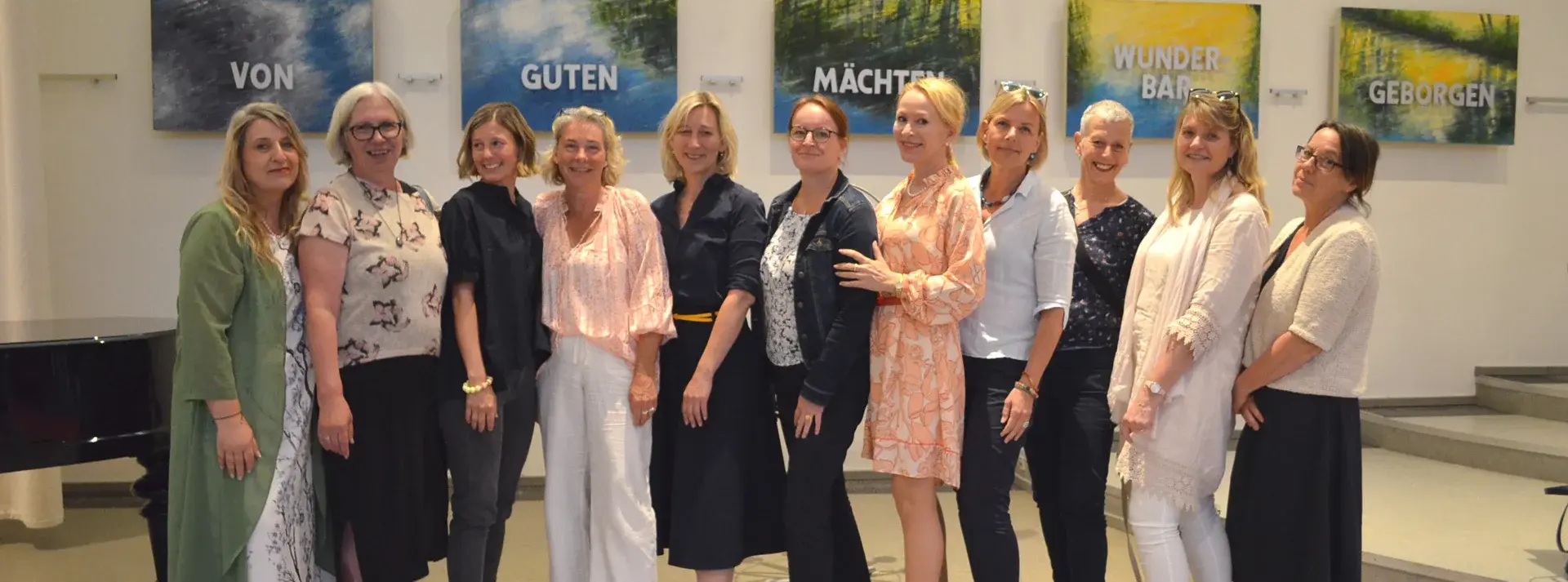 Anna Bökenkamp (5. v. l.) mit Kita-Leitungen
