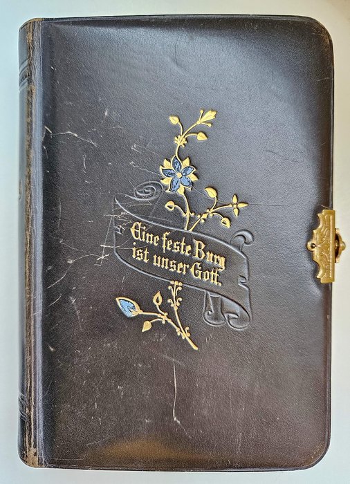 Mit Gold verziertes in Leder gebundenes Gesangbuch von 1905