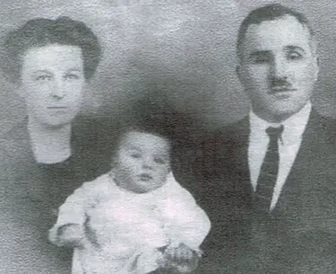 Johanna und Rafael Perez mit Sohn Heinz als Baby